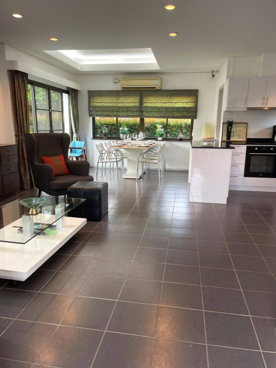Seabreeze Villa Rayong Bagian luar foto